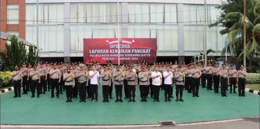 78 Anggota Polresta Bandara Soetta Diberikan Kenaikan Pangkat