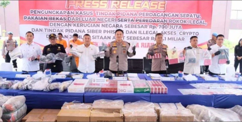 Polda Riau Berhasil Ungkap Kasus Ilegal Akses Crypto dan Penyelundupan Barang