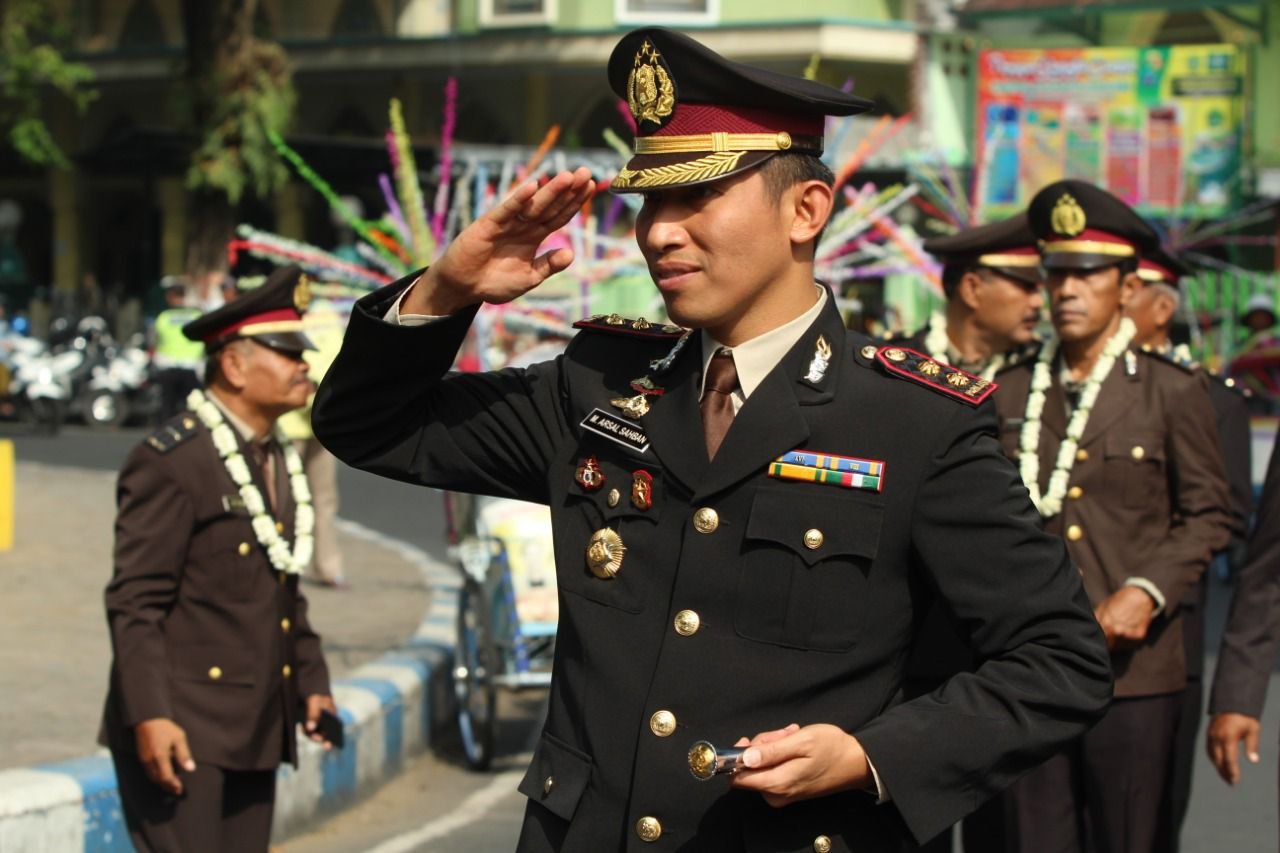 Kontestasi Bupati Lumajang 2024-2029 Semakin Marak: Dukungan Massa untuk Kombes Pol M. Arsal Sahban