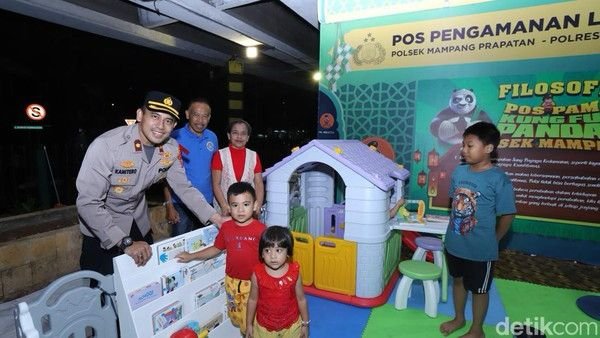 Polsek Mampang Dirikan Pospam Mudik  Ramah Anak Bertemakan \