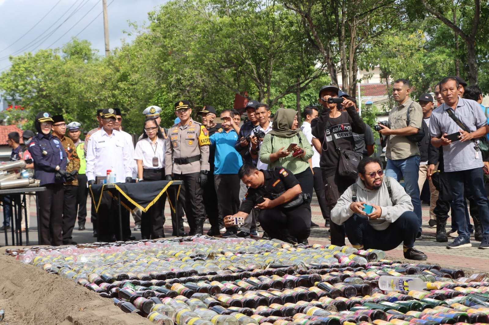 Polres Tulungagung Musnahkan Ribuan Miras dan Kenalpot Brong