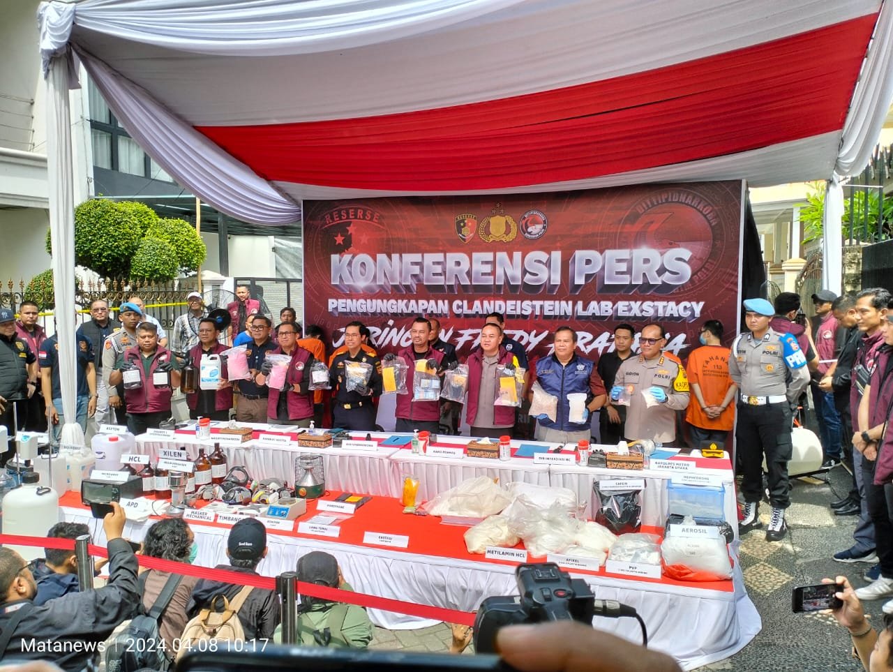 Penggrebekan Pabrik Narkoba di Jakarta Utara: Kerja Sama Polri dan Bea Cukai Berhasil