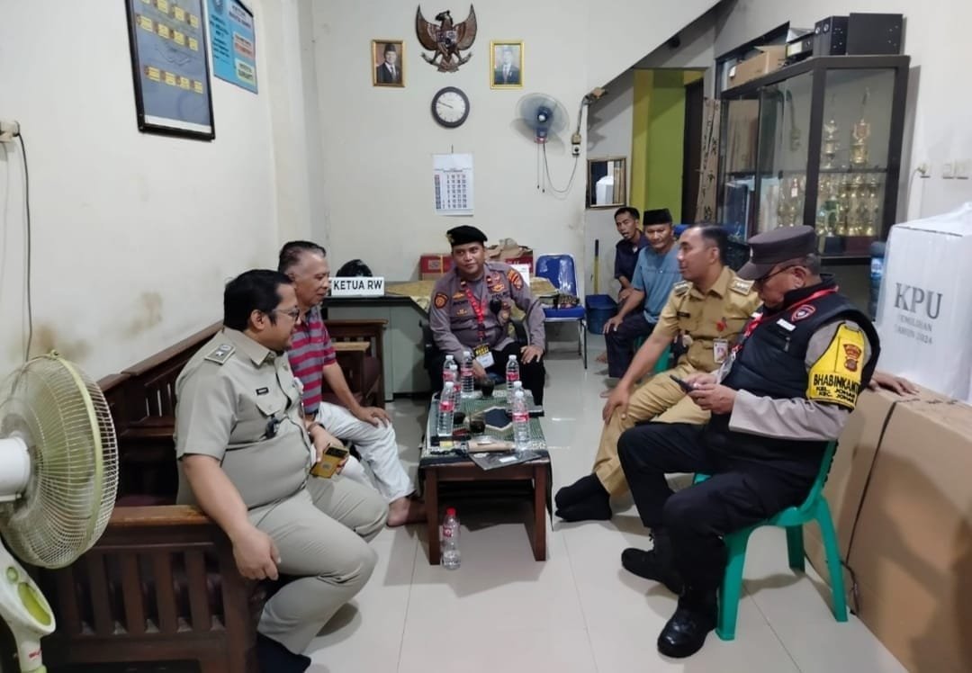3 Pilar Kelurahan Johar Baru Pengecekan Kotak Suara dan TPS Kesiapan Pemungutan Suara Pilkada