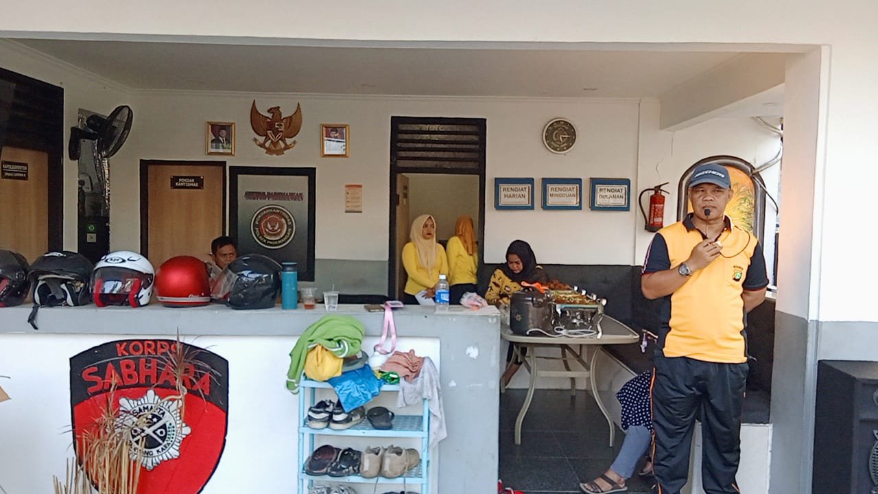 Penutupan Senam Pospol Pademangan Jelang Ramadan, Wujud Kebersamaan Polisi dan Warga