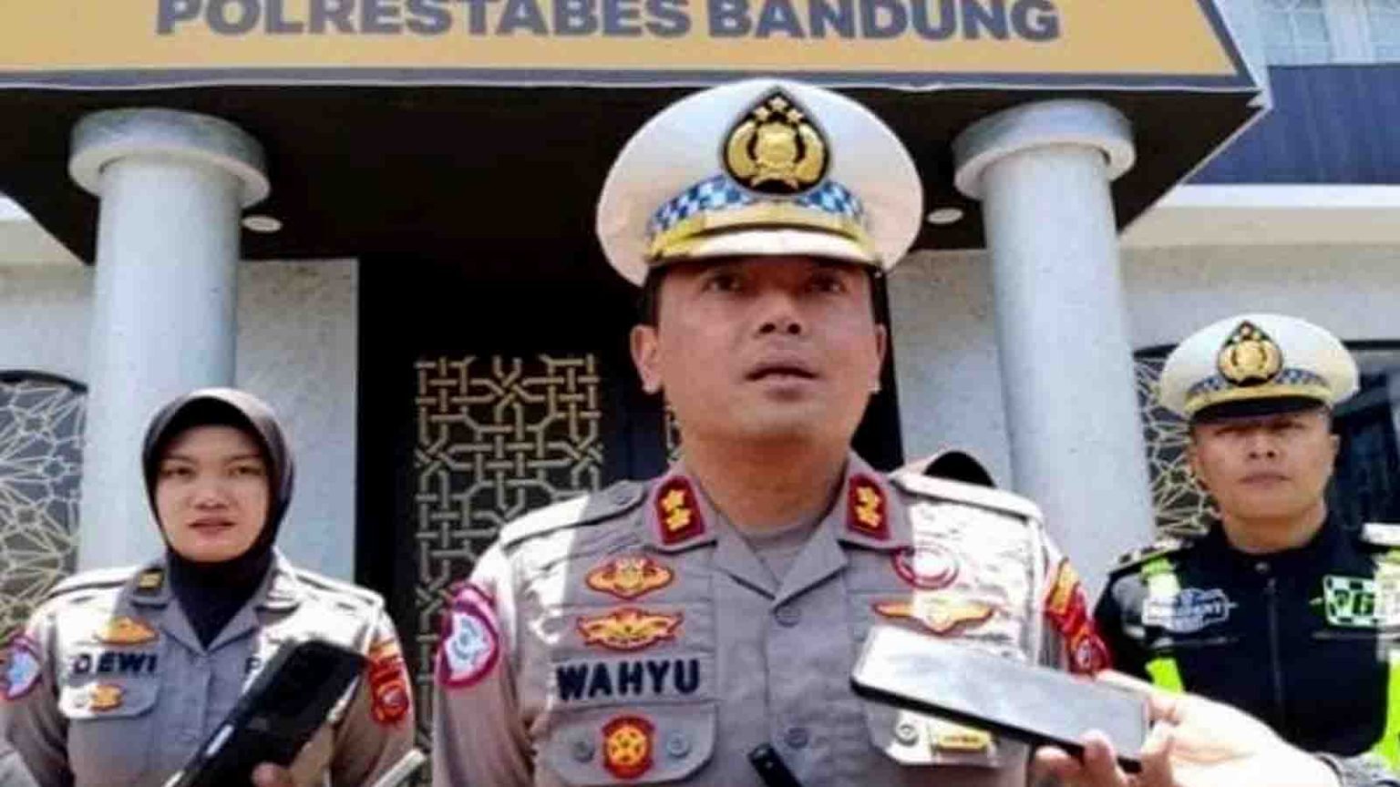satlantas-bandung-1536x864.jpg