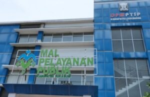 Imigrasi Kelas I Non TPI Sukabumi melakukan peninjauan akhir persiapan pembukaan layanan keimigrasian di Mal Pelayanan Publik (MPP) Kabupaten Sukabumi. Peninjauan yang berlangsung di Kantor Dinas Penanaman Modal dan Pelayanan Terpadu Satu Pintu (DPMPTSP) Kabupaten Sukabumi, Jalan Bhayangkara KM 1,