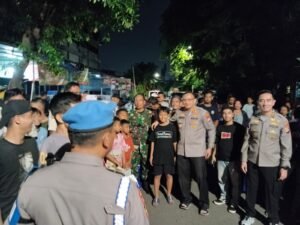 menggelar lomba lari yang diinisiasi oleh Polsek Koja