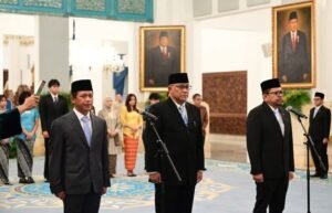 JAKARTA, Matanews - Presiden Prabowo Subianto secara resmi melantik sejumlah pejabat negara/pemerintah Kabinet Merah Putih dalam sisa masa jabatan periode tahun 2024-2029