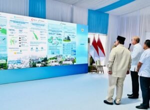 JAWA TENGAH, Matanews - Presiden Prabowo Subianto meresmikan groundbreaking proyek hilirisasi nasional tahap II di Refinery Unit IV Cilacap, Jawa Tengah