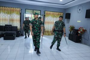 Pangdam I/Bukit Barisan Mayjen TNI Hendy Antariksa melaksanakan kunjungan kerja ke Batalyon Infanteri 100/Prajurit Setia (Yonif 100/PS)