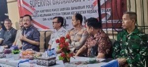 MEDAN, Matanews – Suasana hangat dan penuh kekeluargaan menyelimuti kawasan Medan Petisah pada Rabu malam (22/4/2026). Kakorsabhara Baharkam Polri, Irjen Pol Drs. Mulia Hasudungan Ritonga, M.Si., menggelar kegiatan bertajuk "Ngopi Kamtibmas" untuk berdialog langsung dengan warga serta komunitas ojek online (ojol) mitra Polri.