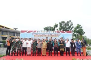 Pemerintah Provinsi Riau bersama Kepolisian dan unsur Forum Koordinasi Pimpinan Daerah (Forkopimda) menggelar Apel Kesiapan Satuan Tugas (Satgas) Anti Narkoba di Lapangan Apel Gubernur Riau