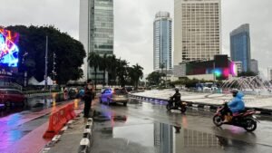 JAKARTA, Matanews – Guna memastikan denyut nadi ibu kota tetap berjalan tertib dan aman, jajaran Detasemen Perintis Korsabhara Baharkam Polri menggelar pengamanan Strong Point dan Patroli Dialogis di sejumlah wilayah strategis Polda Metro Jaya