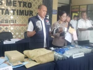Satresnarkoba Polres Jaktim Ungkap Peredaran Narkoba di 174 Titik, Amankan 293 Pelaku

JAKARTA,  Matanews - Adanya keresahan di masyarakat tentang peredaran narkoba di wilayah Jakarta Timur, jajaran Polres Metro Jakarta Timur,