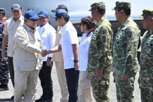 Berdiri di Ujung Utara Indonesia, Presiden Prabowo Pastikan Kehadiran Negara Hingga Titik Terdepan

TALAUD, Matanews - Pesawat yang membawa Presiden Prabowo Subianto tiba di Pulau Miangas, Kab. Kepulauan Talaud, Sulawesi Utara