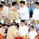 CIBINONG, Matanews – Untuk pertama kalinya, ratusan jamaah haji Kloter 21 diberangkatkan dari Masjid Raya Nurul Wathon oleh Bupati Bogor Rudy Susmanto bersama Forkopimda dan Sekretaris Daerah Kabupaten Bogor