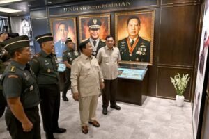 Kawah Candradimuka Pemimpin Bangsa, Presiden Prabowo Resmikan Museum dan Perpustakaan SeskoadBANDUNG, Matanews - Presiden Prabowo Subianto meresmikan renovasi Museum dan Perpustakaan Sekolah Staf dan Komando Angkatan Darat (Seskoad) di Bandung, Jawa Barat