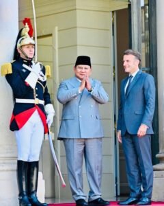Di Istana Élysée, Presiden Prabowo Dorong Penguatan Kemitraan Indonesia–PrancisPRANCIS, Matanews - Dalam rangka kunjungan kenegaraan ke Prancis, Kamis (28/05/2026), Presiden RI Prabowo Subianto disambut hangat oleh Presiden Emmanuel Macron di Istana Élysée, Paris dan melakukan pertemuan bilateral guna membahas penguatan kemitraan strategis kedua negara ke depan