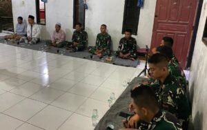 BOGOR, Matanews - Suasana khidmat menyelimuti Masjid Al Jainatun pengajian Kampung Tegalega. Di tengah kesibukan membangun infrastruktur desa, para prajurit yang tergabung dalam Kodim 0621/Kabupaten Bogor