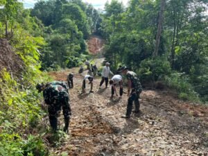 TMMD 128 Kodim 0621: Infrastruktur Desa Banyuasih DikebutBOGOR, Matanews  – Program TNI Manunggal Membangun Desa (TMMD) ke-128 yang dilaksanakan oleh Kodim 0621/Kabupaten Bogor