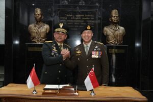 Perkuat Stabilitas Kawasan, Kasad Terima Kunjungan Kasad SingapuraJAKARTA, Matanews  – Kepala Staf Angkatan Darat (Kasad) Jenderal TNI Maruli Simanjuntak, M.Sc.,