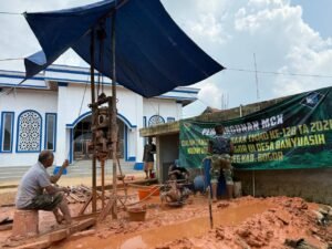 Kodim 0621/Bogor Satgas TMMD ke 128 Percepat Pembangunan Sarana Air Bersih di CigudegBOGOR, Matanews – Semangat personel Satgas TMMD ke-128 Kodim 0621/Kabupaten Bogor. Memasuki pertengahan program, pembangunan infrastruktur, sarana sir bersih di wilayah Kampung Panunggangan Desa Banyuasih, kecamatan Cigudeg, Kabupaten Bogor kini menjadi prioritas utama yang terus dikebut pengerjaannya.