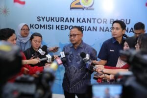 Kompolnas Resmikan Gedung Baru, Perkuat Pelayanan Pengaduan PublikJAKARTA, Matanews – Komisi Kepolisian Nasional (Kompolnas) meresmikan kantor baru di Gedung Graha Sentana, Jakarta Selatan