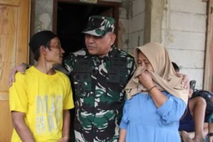 BOGOR, Matanews – Suasana khidmat seketika berubah menjadi haru biru di kediaman pasangan suami istri, Bapak Hendi dan Ibu Anis.