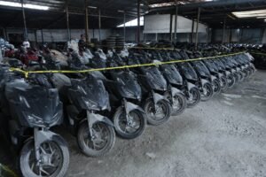 Polda Metro Jaya Bongkar Gudang Ribuan Motor Diduga untuk Ekspor Ilegal JAKARTA, Matanews — Subdit Ranmor Ditreskrimum Polda Metro Jaya mengungkap dugaan penadahan kendaraan bermotor dan penyelundupan sepeda motor ilegal ke luar negeri.