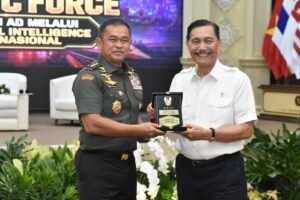 Pangdam I/BB Mayjen TNI Hendy Antariksa Hadiri Seminar Nasional TNI AD Bahas Transformasi dan Pemanfaatan AI
BANDUNG, Matanews — Pangdam I/Bukit Barisan Mayjen TNI Hendy Antariksa menghadiri Seminar Nasional TNI Angkatan Darat yang digelar di Aula Prof. Dr. Satrio Seskoad, Jalan Gatot Subroto No. 96, Kota Bandung, Jawa Barat