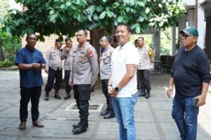 JAKARTA,  Matanews - Kapolres Metro Jakarta Utara Kombes Pol Erick Frendriz meninjau langsung pelaksanaan ibadah Kenaikan Isa Almasih 2026 di Gereja St. Yohanes Bosco, Sunter Jaya, Tanjung Priok, Jakarta Utara