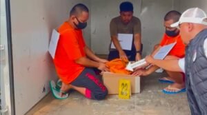 Polisi Bongkar Sindikat Pencurian Tas Lululemon di Kargo Bandara SoettaTANGERANG, Matanews - Satreskrim Polresta Bandara Soekarno-Hatta membongkar sindikat pencurian tas merek Lululemon di kawasan kargo Bandara Soekarno-Hatta.