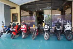 Polres Metro Jakut Sikat Komplotan Begal Motor Bermodus Razia Narkoba Gadungan!JAKARTA, Matanews — Kepolisian Resor Metro Jakarta Utara menggelar rilis besar terkait pengungkapan serangkaian kasus pencurian kendaraan bermotor (curanmor) dan pencurian dengan kekerasan yang meresahkan masyarakat pesisir Ibu Kota