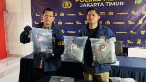 JAKARTA TIMUR, Matanews – Satuan Reserse Kriminal (Satreskrim) Polres Metro Jakarta Timur berhasil mengungkap kasus tindak pidana pencurian dengan pemberatan kendaraan bermotor (curanmor) yang terjadi di wilayah hukum Polres Metro Jakarta Timur.