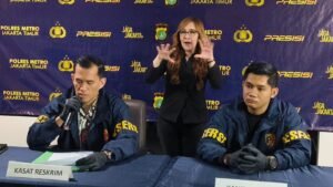 JAKARTA TIMUR, Matanews – Satuan Reserse Kriminal (Satreskrim) Polres Metro Jakarta Timur berhasil mengungkap kasus tindak pidana pencurian dengan pemberatan kendaraan bermotor (curanmor) yang terjadi di wilayah hukum Polres Metro Jakarta Timur.