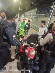 Patroli Dini Hari Polres Metro Jakarta Utara, Tiga Motor Tanpa Dokumen DiamankanJAKARTA, Matanews -- Dalam upaya menjaga keamanan dan ketertiban masyarakat (kamtibmas)