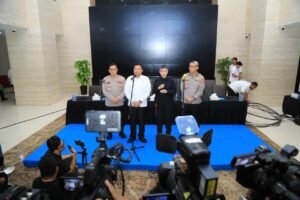 Waka BGN Perkuat Koordinasi dengan Polri, Pastikan Praktik Ilegal Jual Beli Titik SPPG Ditindak TegasJAKARTA, Matanews — Wakil Kepala Badan Gizi Nasional (BGN) memperkuat koordinasi dengan Satgas Makan Bergizi Gratis (MBG) Polri dan Bareskrim Polri guna mengawal penanganan dugaan praktik ilegal jual beli titik Satuan Pelayanan Pemenuhan Gizi (SPPG) yang dilaporkan terjadi di sejumlah daerah.