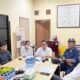 Ketua Yayasan Rehab Cakra Sehati Resmi Polisikan Oknum Security, Dugaan Pemalsuan Surat Terungkap di Hadapan Awak Media JAKARTA, Matanews — Yayasan Cakra Sehati Jagakarsa selaku lembaga rehabilitasi pengguna narkoba menggelar konferensi pers guna memberikan klarifikasi resmi kepada awak media terkait dugaan pemalsuan surat yang dilakukan oleh oknum security berinisial “S”.
