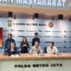 Ditressiber Polda Metro Jaya Bongkar Live Streaming Challenge Bermuatan Pornografi JAKARTA, Matanews – Direktorat Reserse Siber (Ditressiber) Polda Metro Jaya mengungkap kasus dugaan tindak pidana pornografi melalui siaran langsung (live streaming) di media sosial