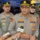 Kapolres Metro Jakarta Utara Pimpin Patroli KRYD Malam Takbiran, Dua Pengguna Narkoba Diamankan JAKARTA, Matanews -- Kapolres Metro Jakarta Utara Erick Frendriz memimpin langsung patroli Kegiatan Rutin yang Ditingkatkan (KRYD) dalam rangka menjaga situasi keamanan dan ketertiban masyarakat (Kamtibmas) di wilayah hukum Polres Metro Jakarta Utara