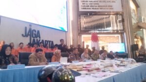 Tegaskan Tim Pemburu Begal Masih Terus Bekerja Di Wilaya Polda Metro JayaJAKARTA. Matanews - Direktur Reserse Kriminal Umum Polda Metro Jaya, Kombes Pol Iman Imanuddin menegaskan Tim Pemburu Begal masih terus bekerja melakukan pengungkapan terhadap kasus-kasus yang masih belum terungkap dan berupaya menjaga Jakarta.