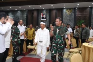 TNI AD dan Pemprov Jabar Satukan Langkah Atasi Sampah dan Antisipasi Kemarau PanjangJAKARTA, Matanews — TNI Angkatan Darat bersama Pemerintah Provinsi Jawa Barat memperkuat kolaborasi dalam penanganan sampah terpadu dan mitigasi dampak kemarau panjang melalui Rapat Koordinasi yang digelar di Aula Jenderal Besar A.H. Nasution, Markas Besar Angkatan Darat